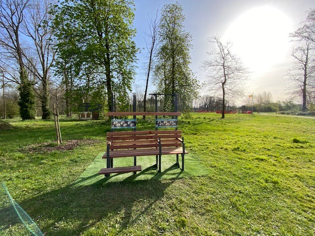 De beweegbank in het Kasteelpark van Zonnebeke